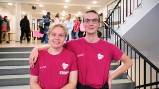 Valokuvassa Sotungin lukion tutorit.