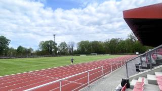 Valokuva urheilustadionin juoksuradalta